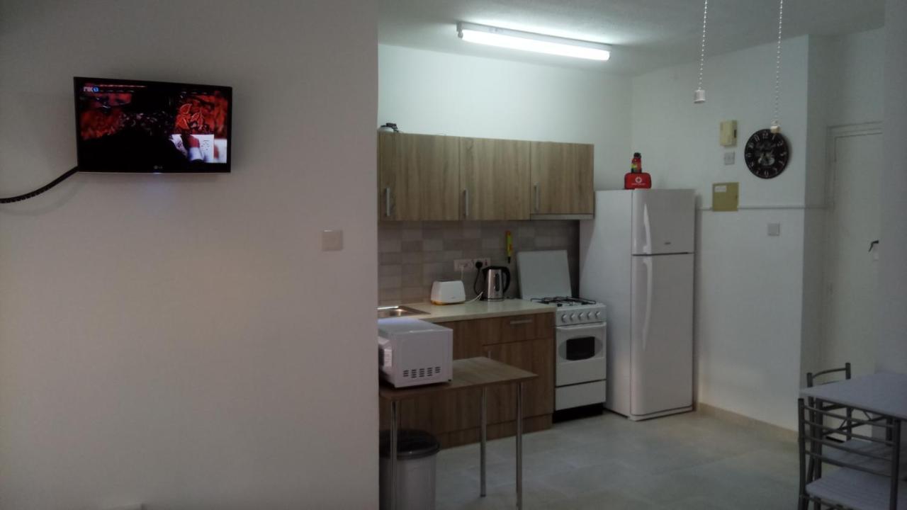 Lca4 Flat For You Apartment Larnaca Exterior foto