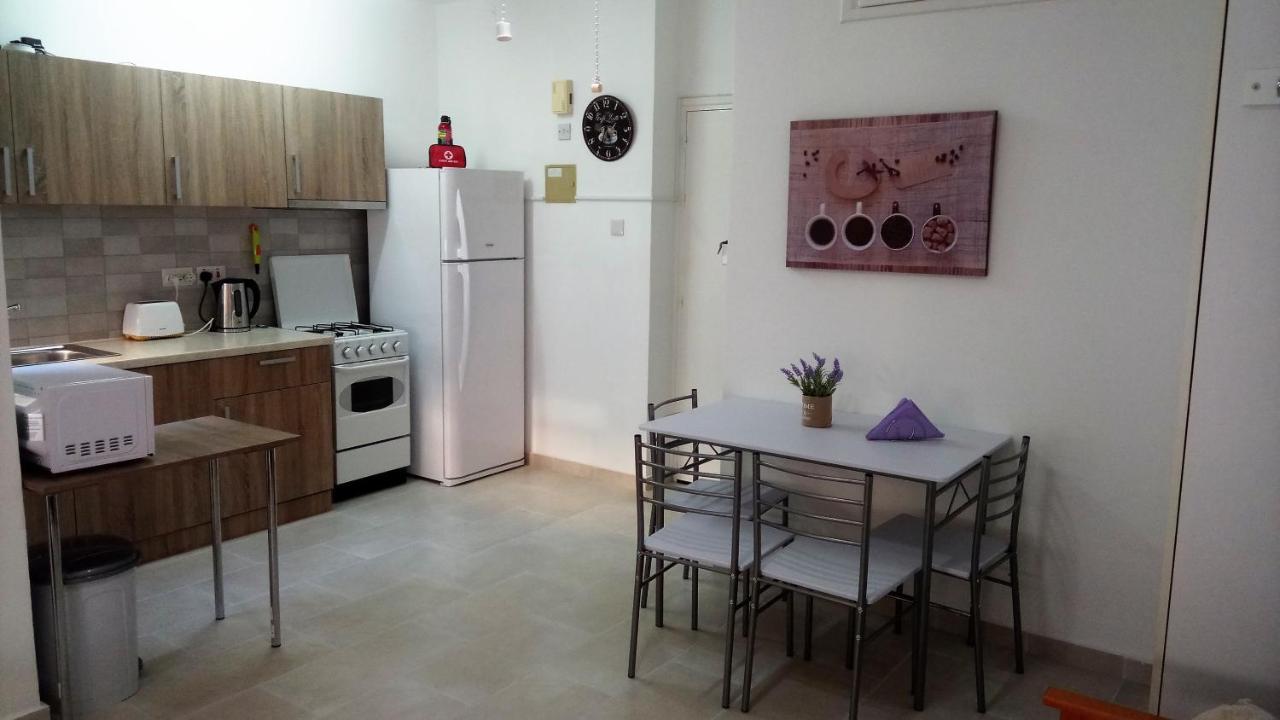 Lca4 Flat For You Apartment Larnaca Exterior foto